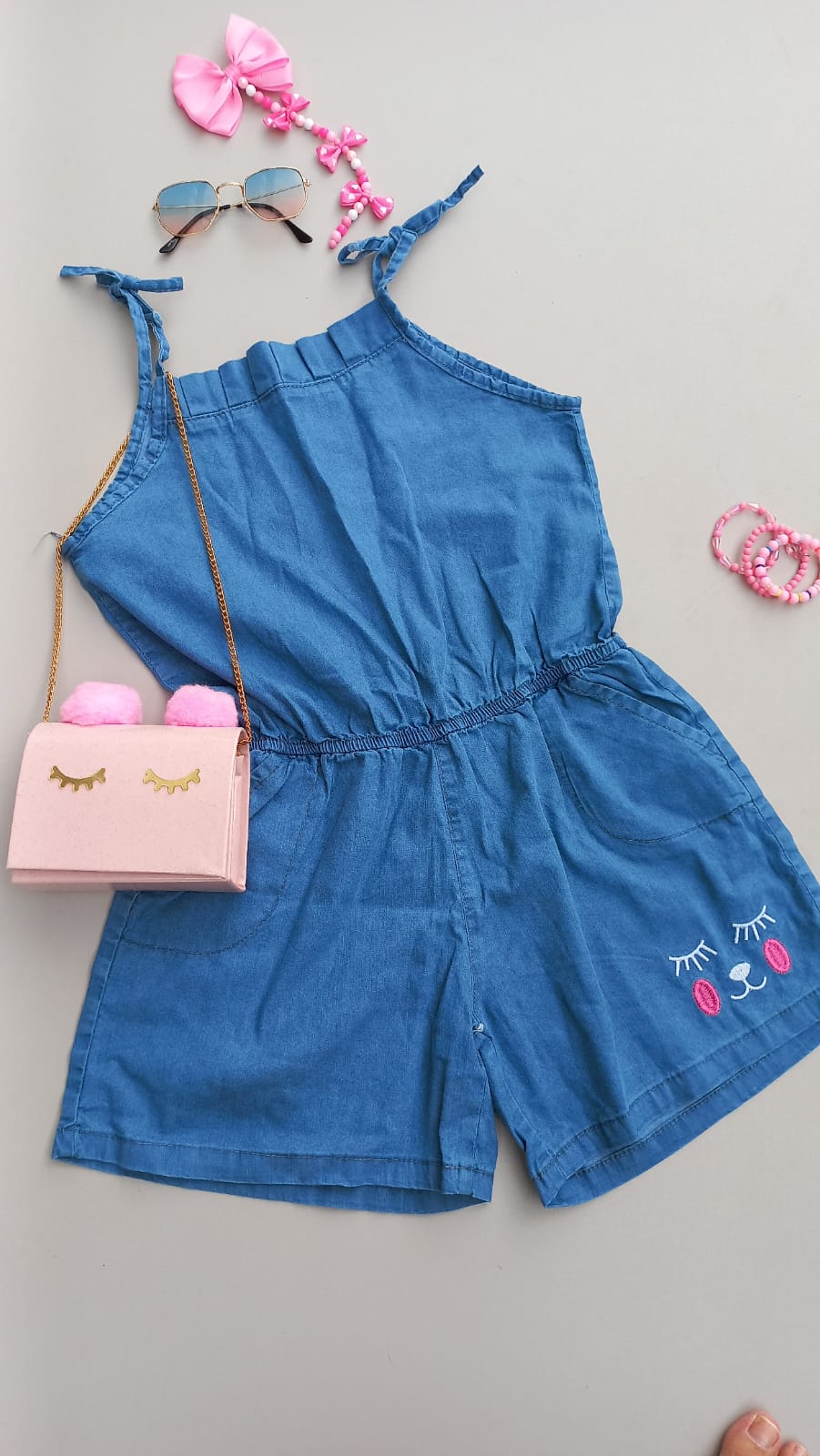 Jardineira Jeans